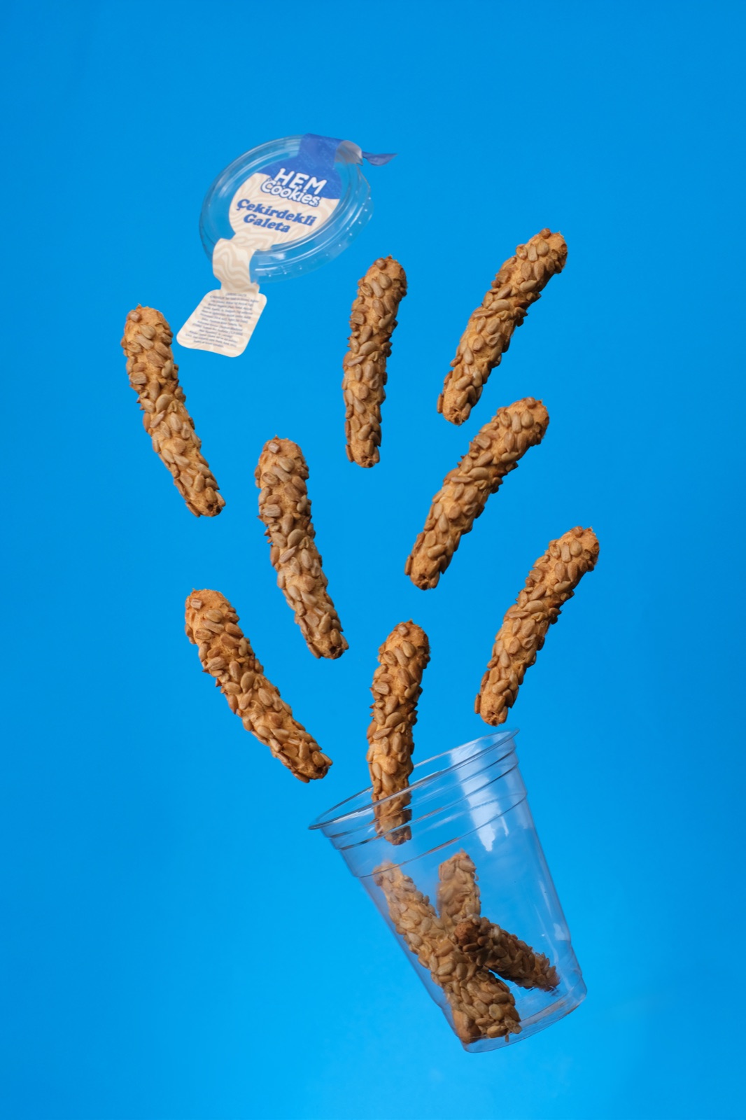 HEM Cookies | Renkli Zemin Kurabiye ve Atıştırmalık Ürün Çekimi — görsel 2